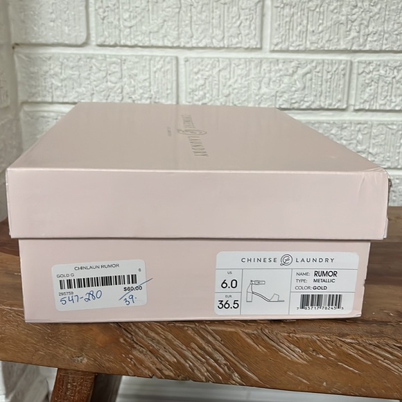 NWT Chinese Laundry Rumor Heel in Metallic Gold - Picture 12 of 13
